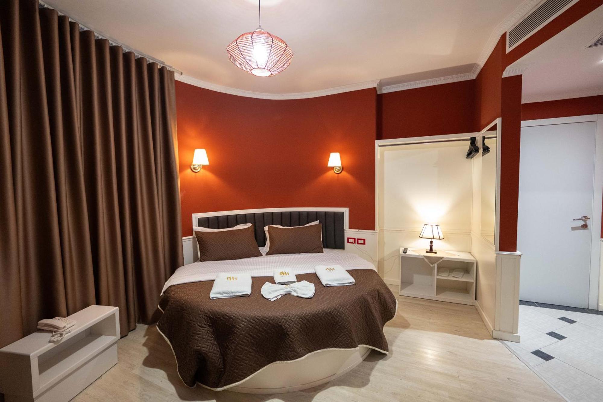 Hotel Aria Tirana Kültér fotó