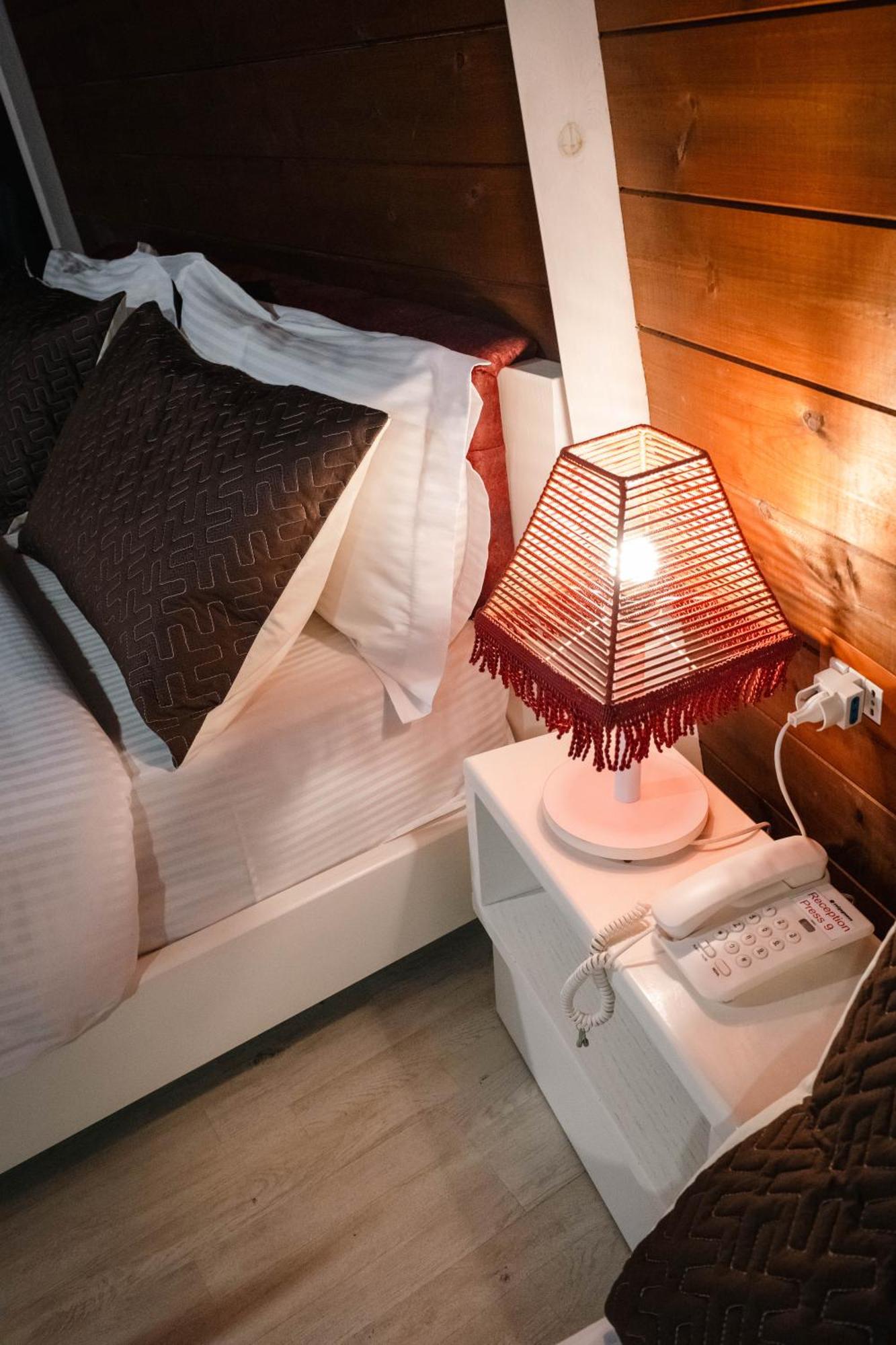 Hotel Aria Tirana Kültér fotó