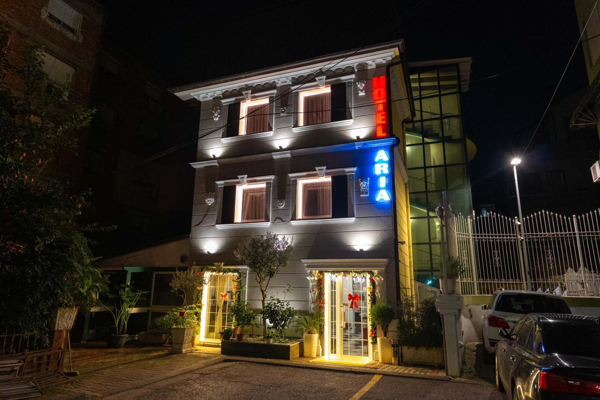 Hotel Aria Tirana Kültér fotó