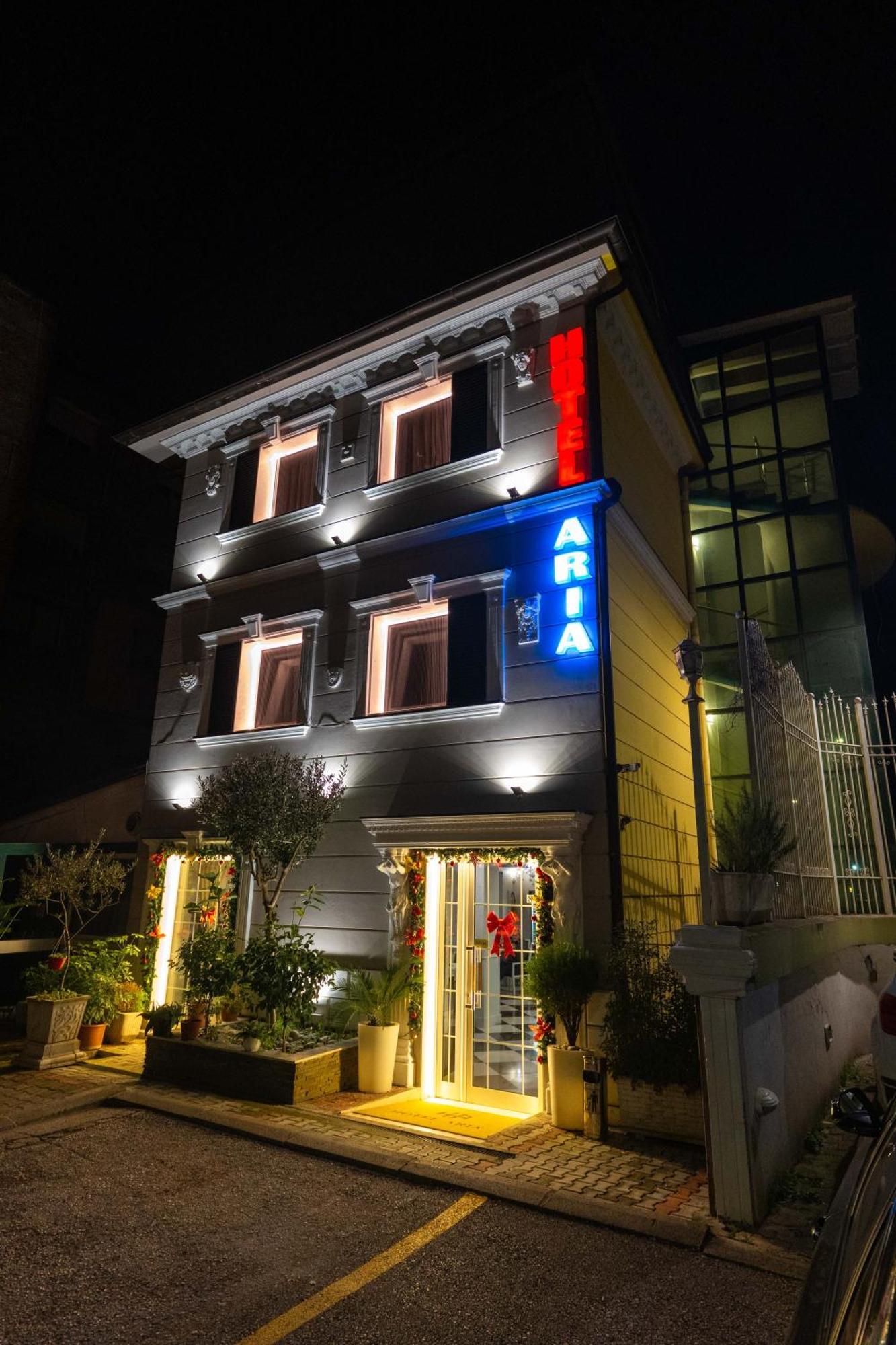 Hotel Aria Tirana Kültér fotó