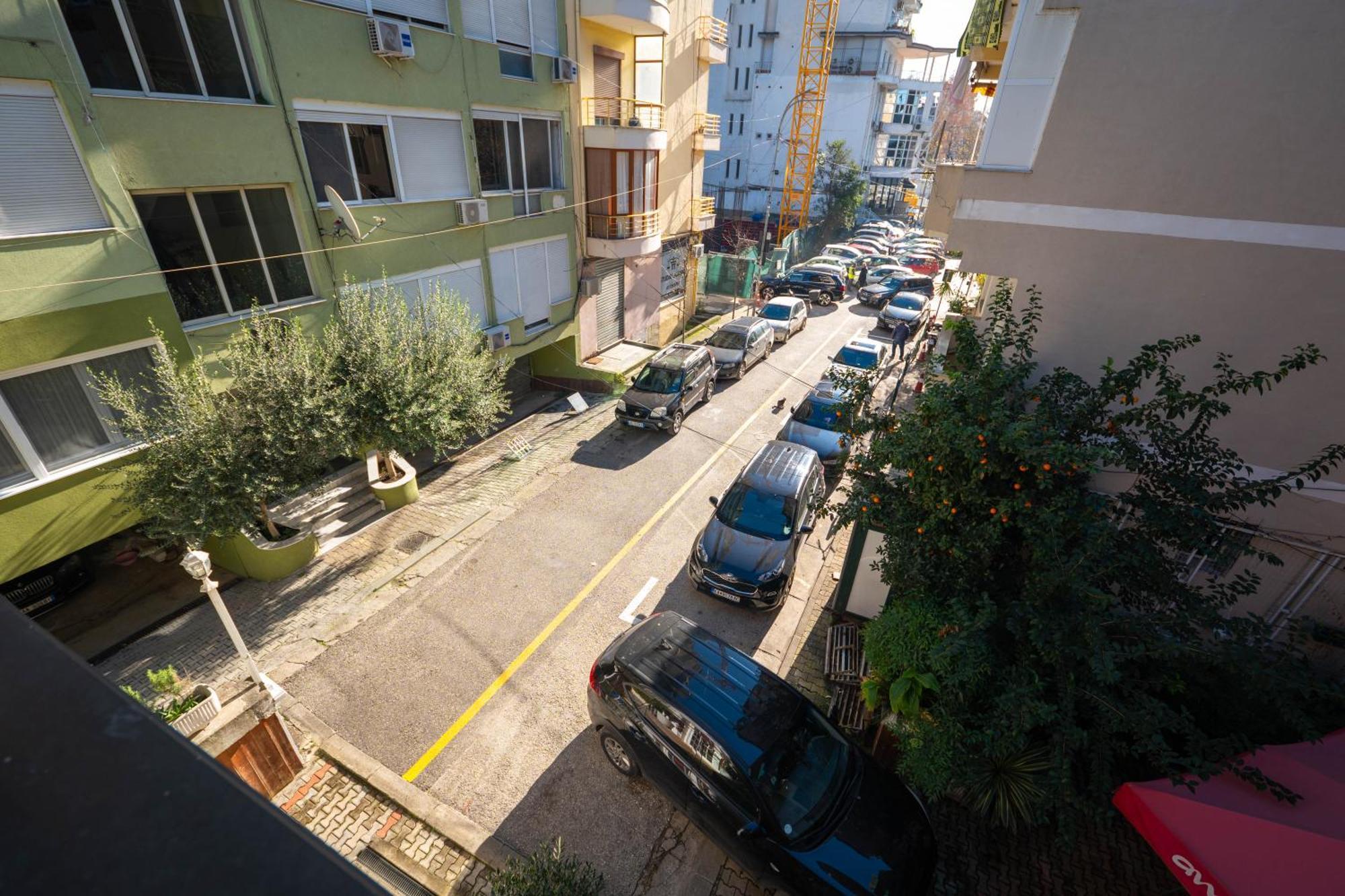 Hotel Aria Tirana Kültér fotó