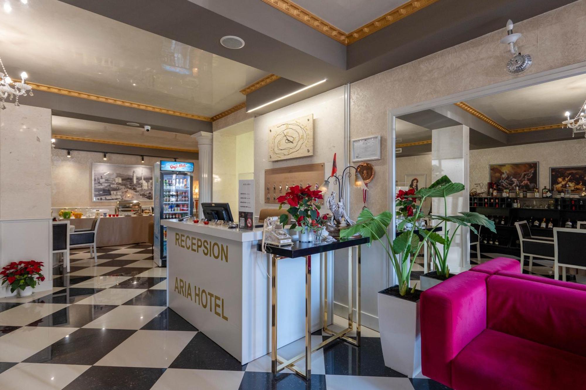 Hotel Aria Tirana Kültér fotó